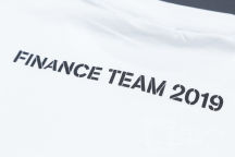 Белые хлопковые футболки с надписями «Маржа превыше всего», «FINANCE TEAM 2019»